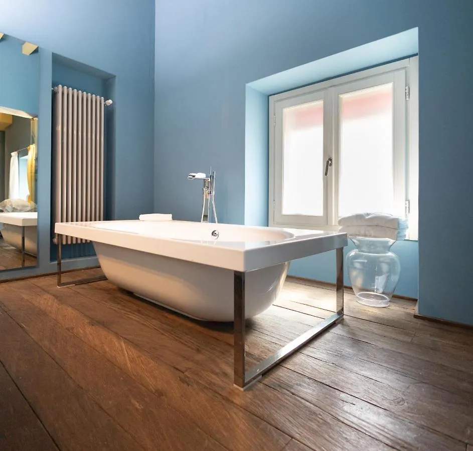 Hotel Palazzo Segreti Milán 4*,